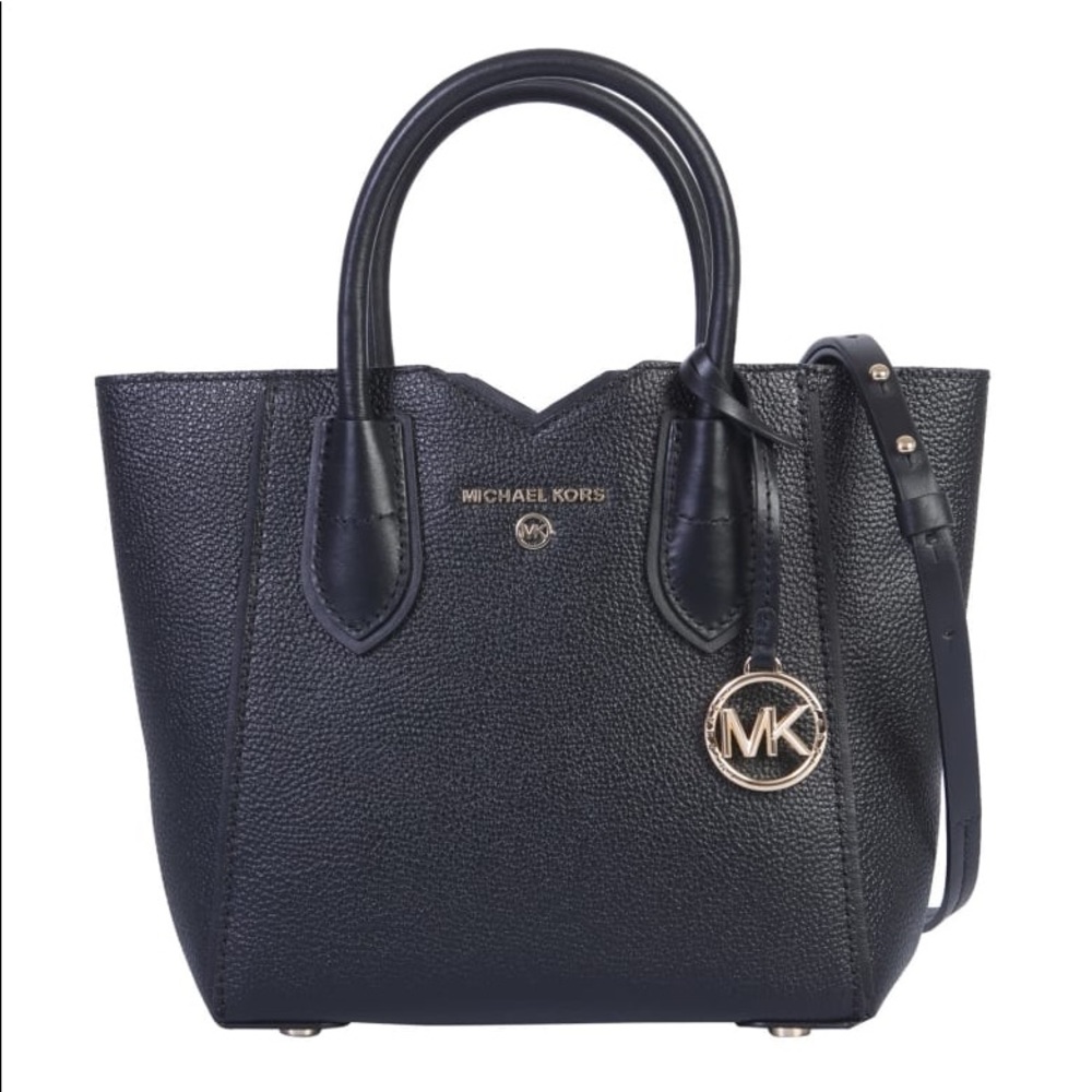 Brand New Michael Kors Mae handbag